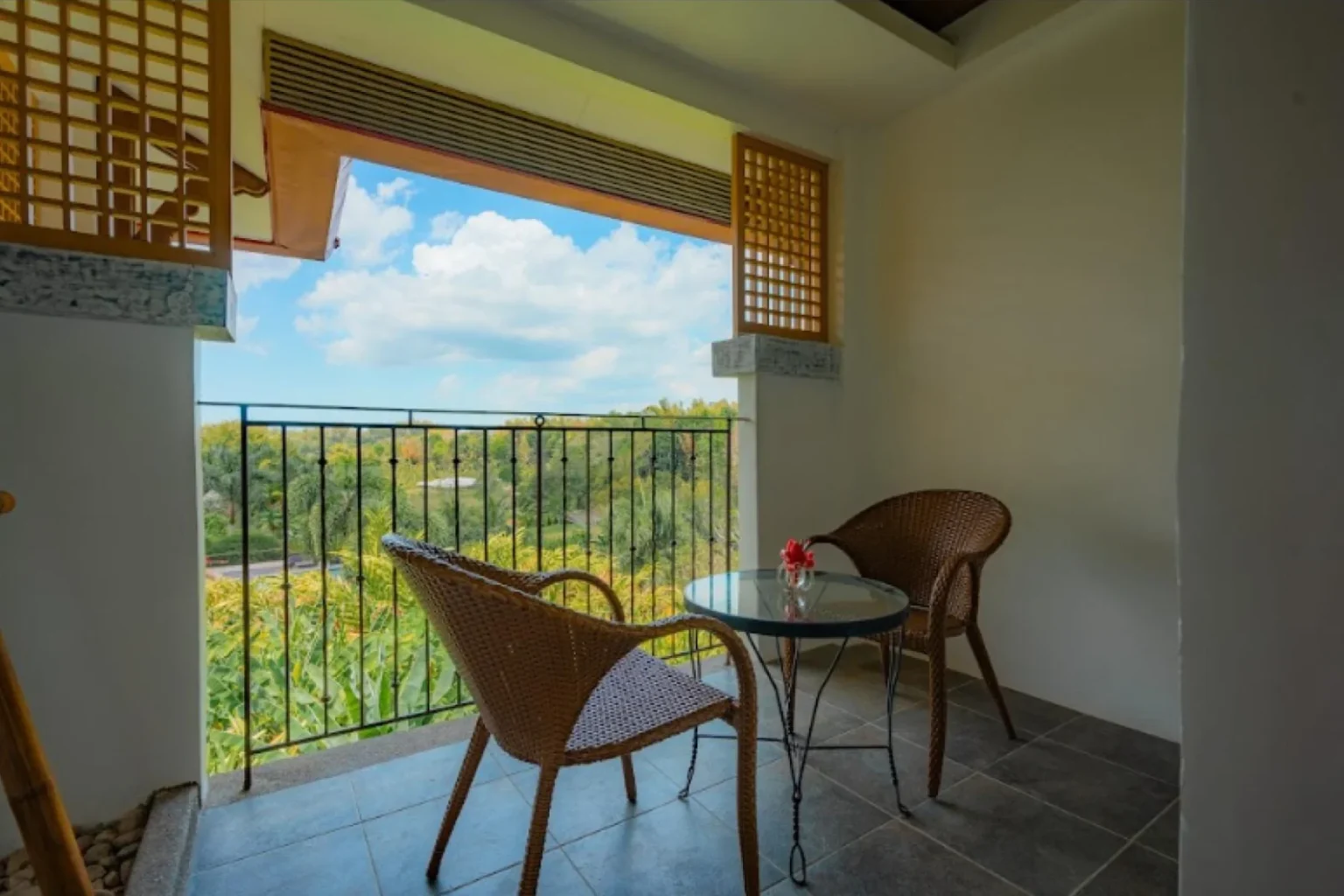 HELICONIA DELUXE ROOM - Ilaya Retreat Spa - 5